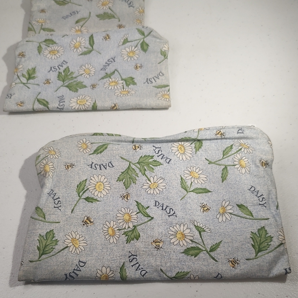 Longaberger Set Of 3 Make Up/Cosmetic Bags In Daisy Fabric - Picture 8 of 11